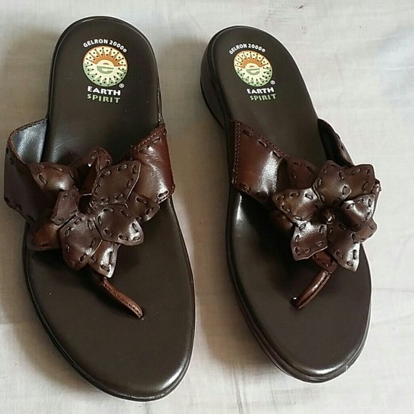 earth spirit sandals size 9